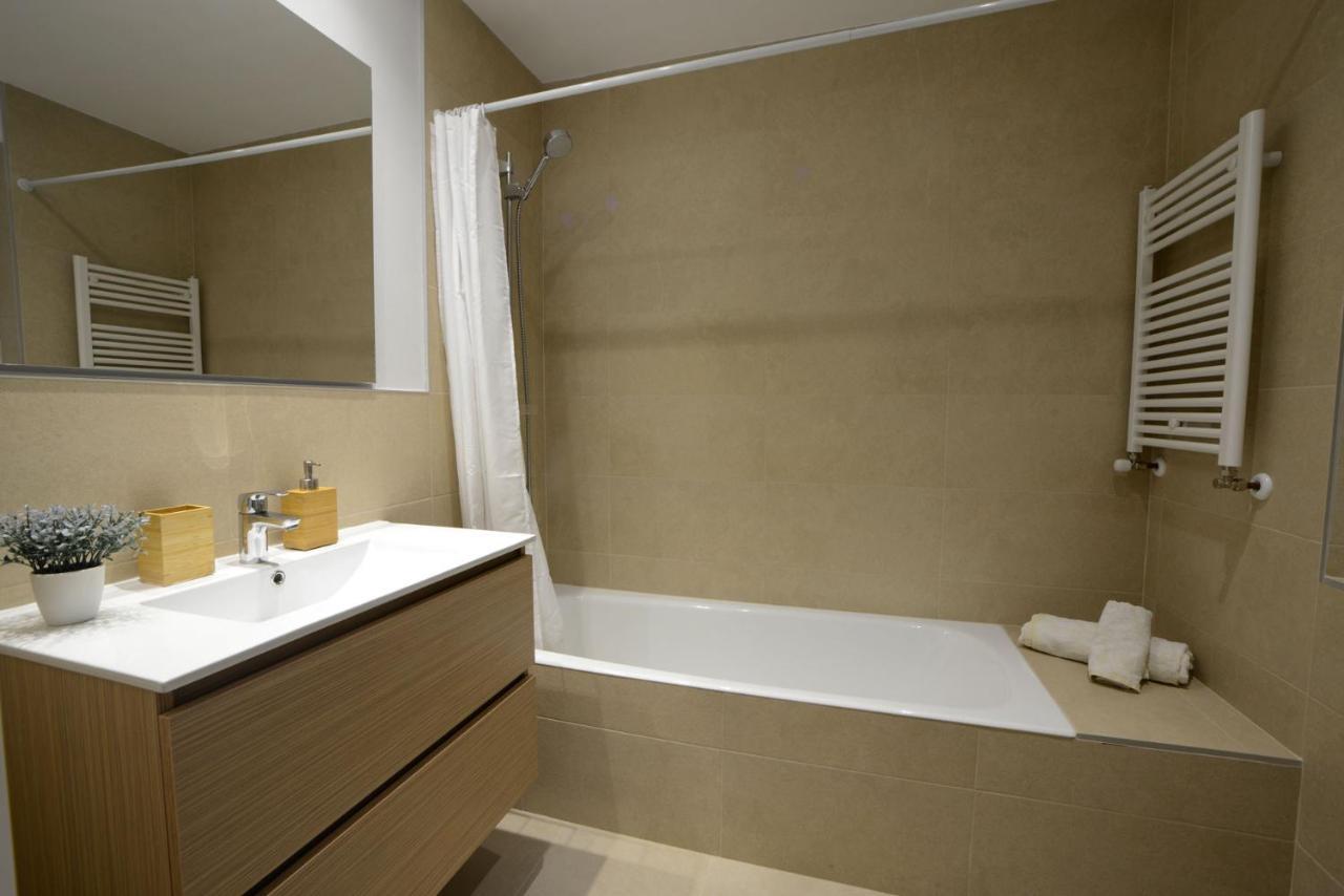 Go Donosti Zurriola Sight Apartment ซานเซบาสเตียน ภายนอก รูปภาพ